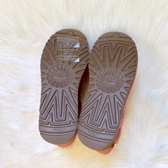 💕New UGG Mini Bailey Fluff Buckle Boots💕 - Picture 7 of 7